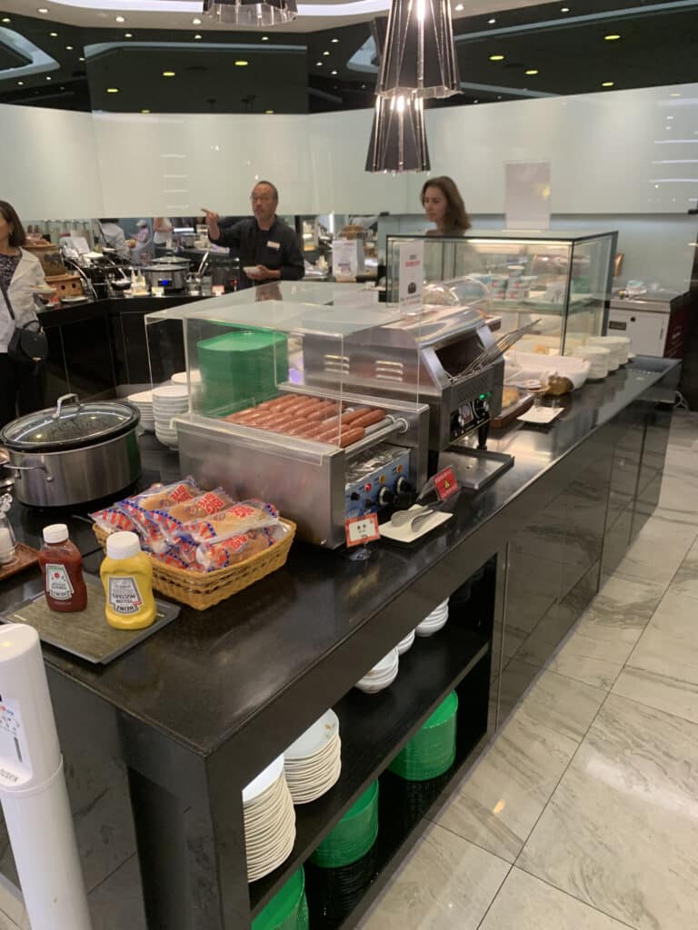 Eva Air 787 Business Class Lounge | Infinity Lounge