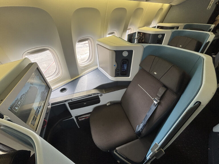 KLM Business Class 777 Seat