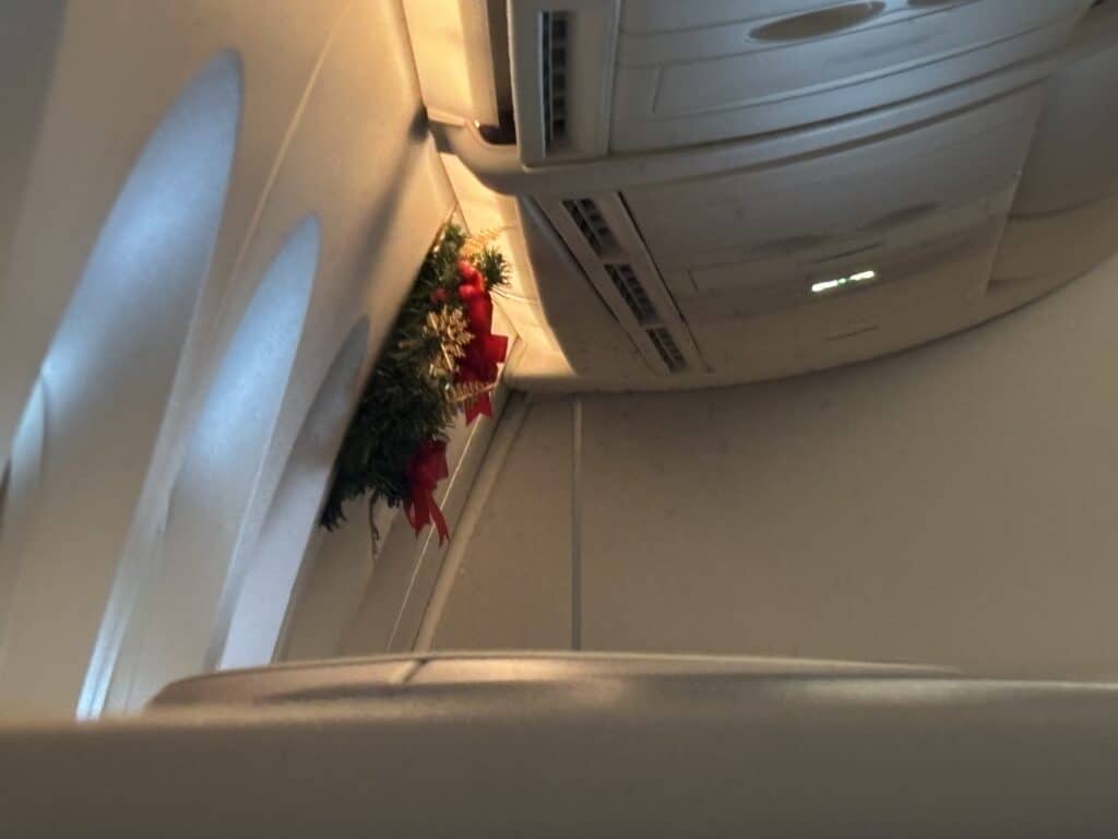 Singapore Airlines Business Class 787 Review | Boarding