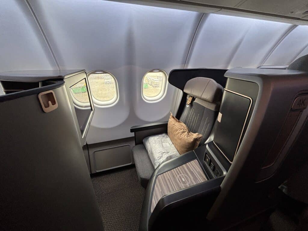 Starlux A330 Business Class | Seat