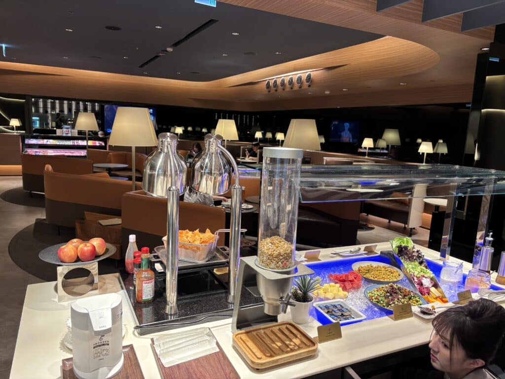 Starlux A330 Business Class Lounge