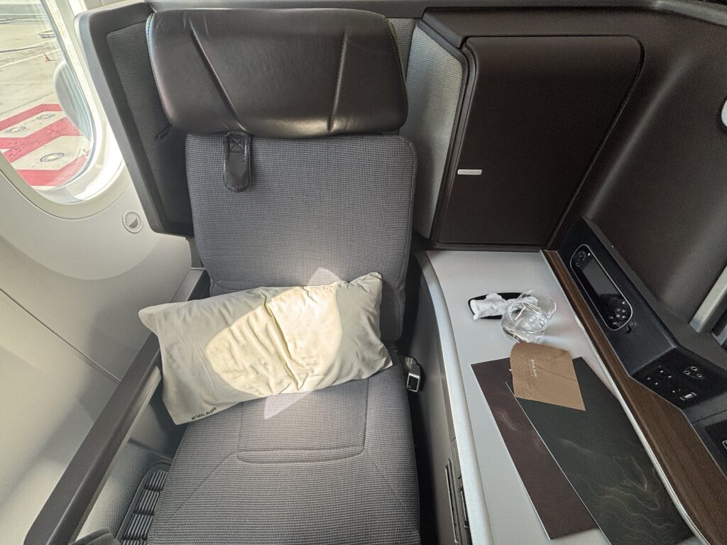 Eva Air 787-9 Business Class BR07 SFO to TPE [Oct 10 2026]